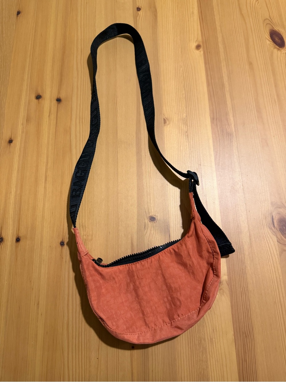 Baggu MINI crescent  bag baked apple - Picture 3 of 4